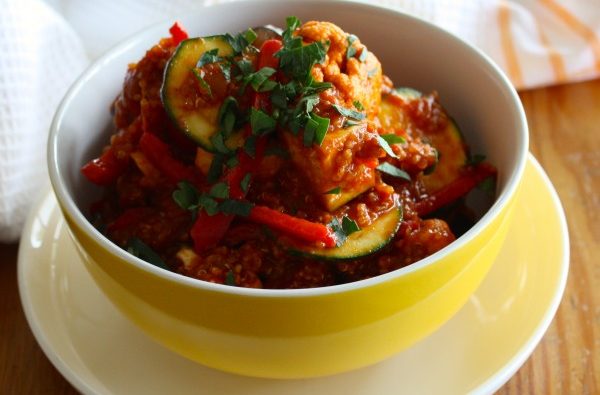 ONE POT TUNA, QUINOA and VEGGIES